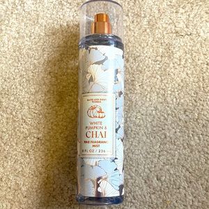 Bath and body works white pumpkin and chai spray